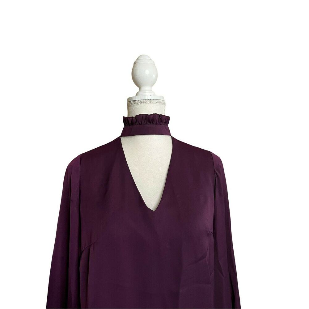 Nanette Lepore Solid Ruffled blouse Satin Smocked Deep V Purple Sz Small - Picture 7 of 9